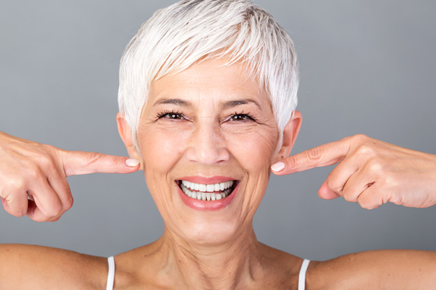 Cómo puedes tener una buena salud dental al envejecer